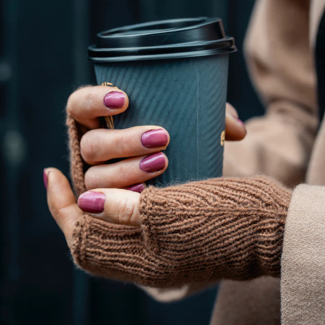 b o r e a l wrist warmers