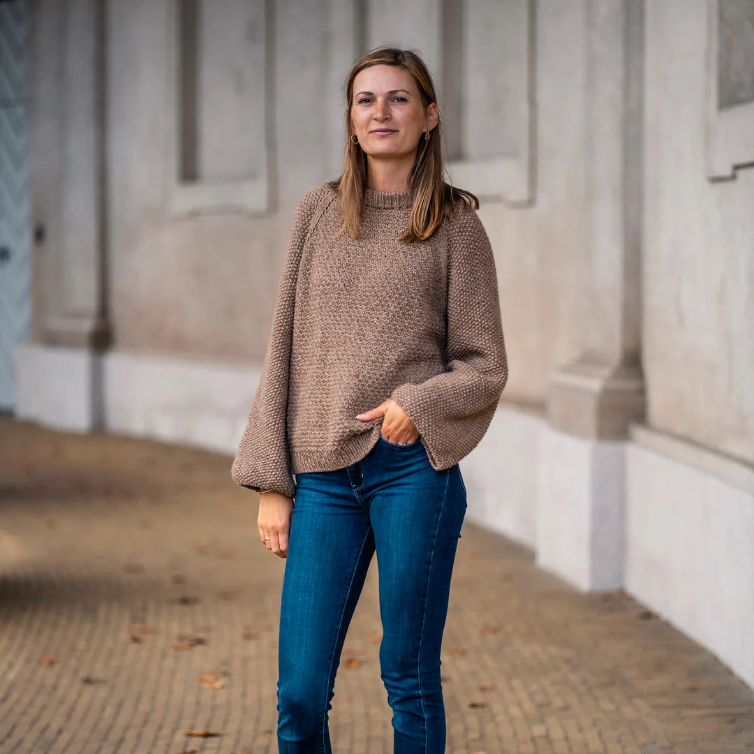 f e r a l sweater