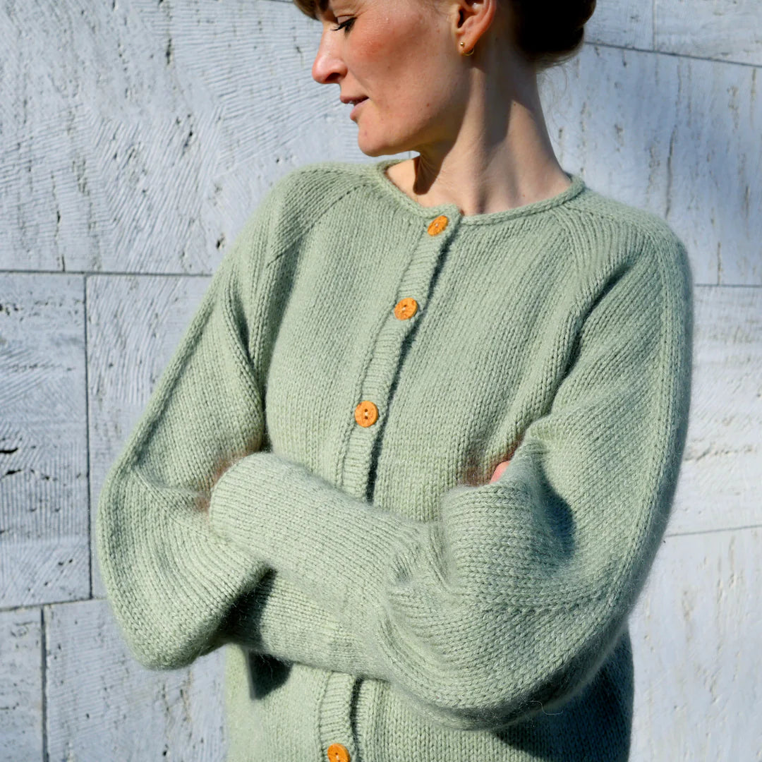 g e n e r o u s cardigan
