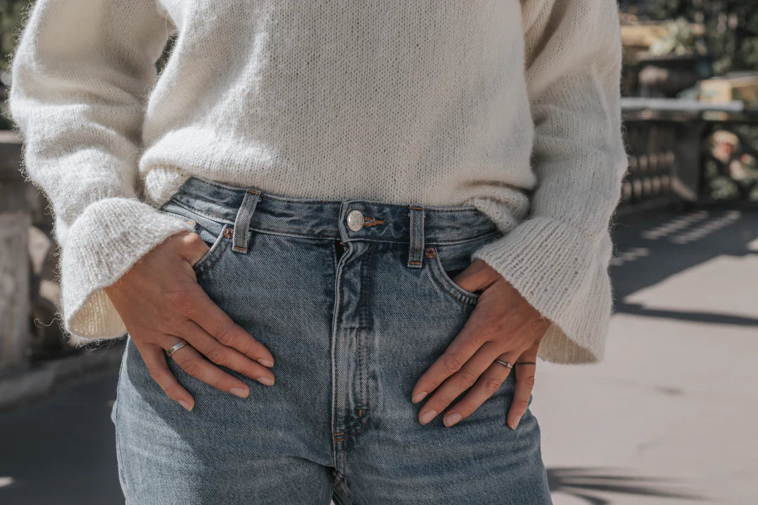 m e l l o w sweater