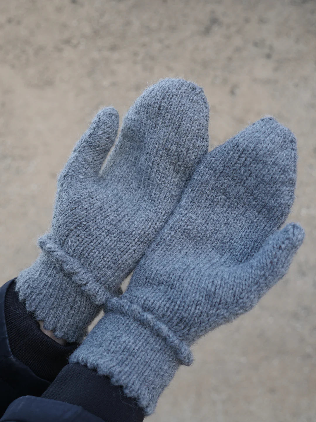 j o v i a l mittens